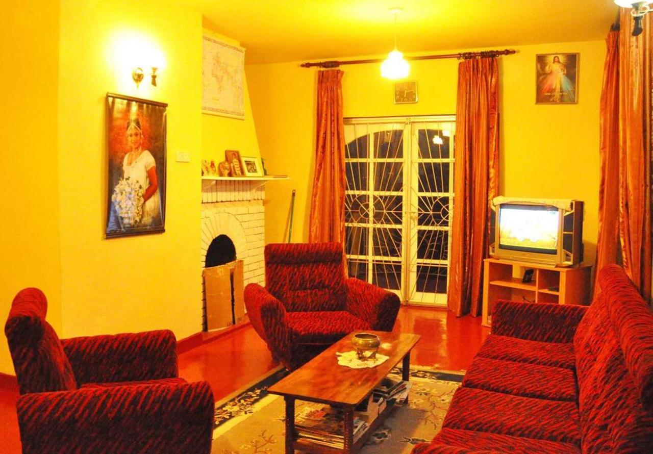 Hill View Bungalow Bed and Breakfast Nuwara Eliya Esterno foto