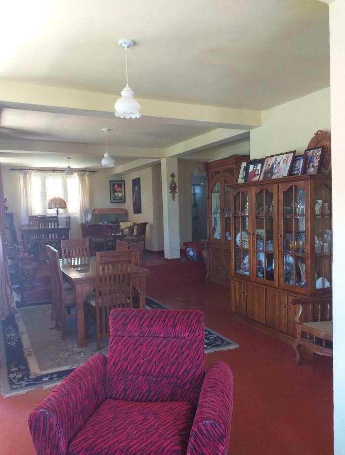 Hill View Bungalow Bed and Breakfast Nuwara Eliya Esterno foto